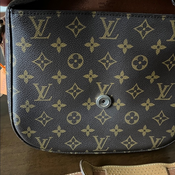 LV MONOGRAM ST CLOUD - Picture 4 of 7